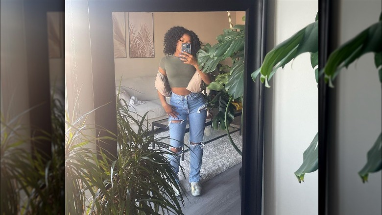 Woman in a cropped t-shirt