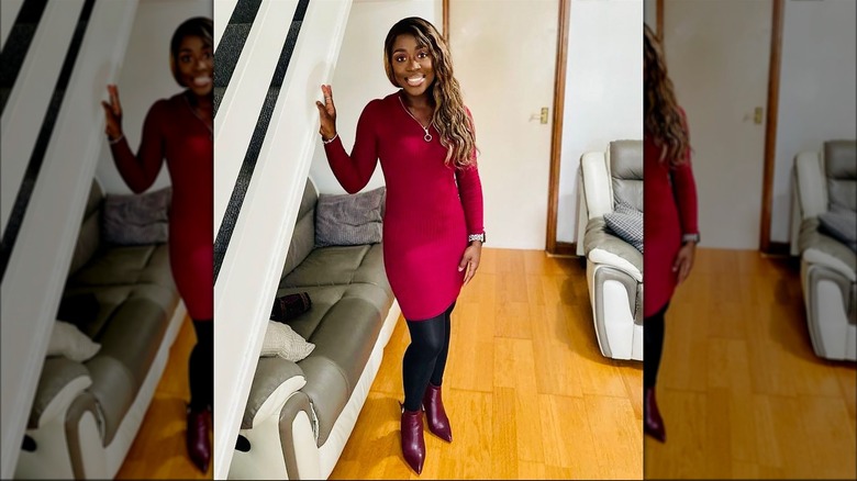 Woman wearing pointed boots