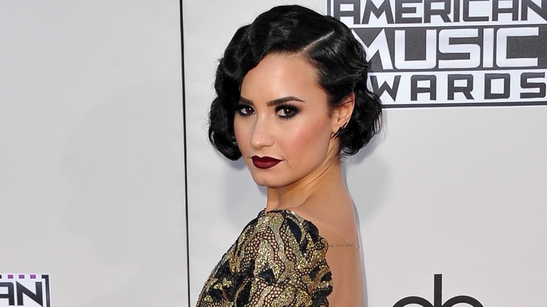 Demi Lovato at the 2015 American Music Awards