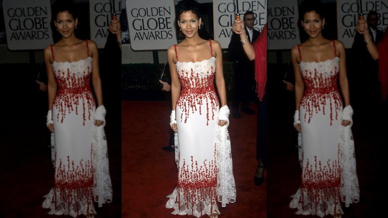 Halle Berry during 57th Annual Golden Globe Awards 2000