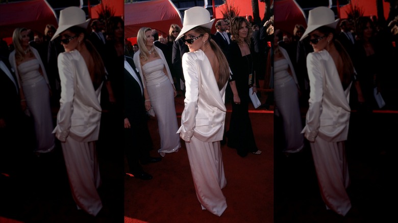 Celine Dion on the red carpet at the 1999 Oscars