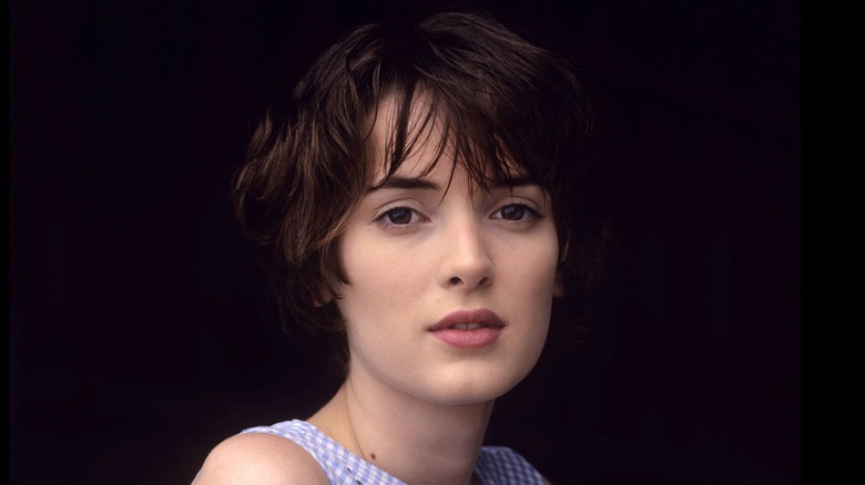 Winona poses for photos at a farm on September 1994