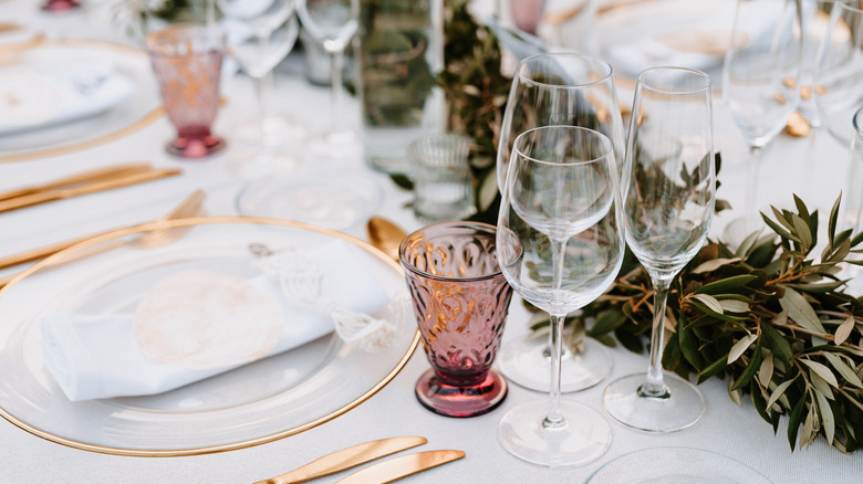 Elegant wedding decor