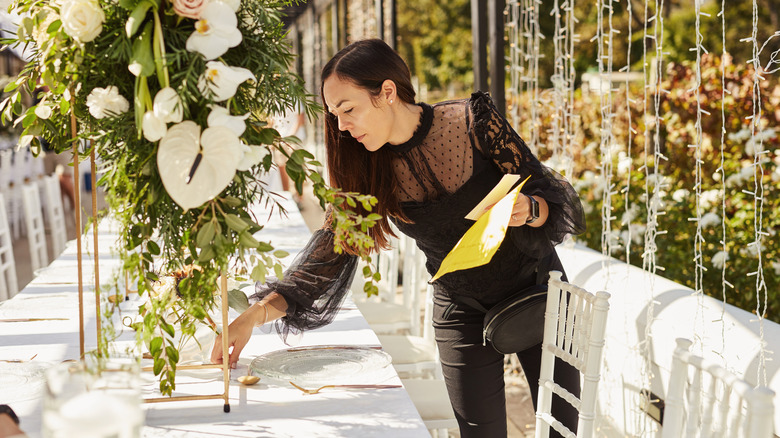 Wedding planner decorating