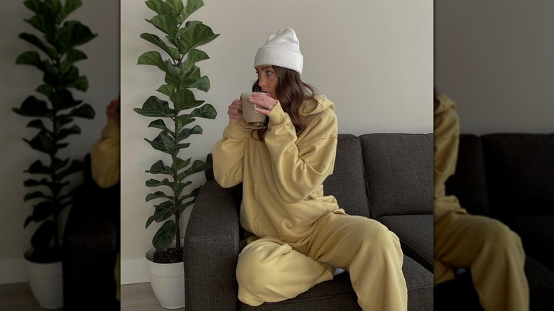 Butter yellow outfit
