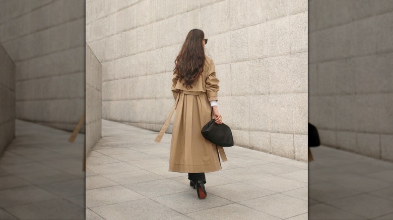 Oversized clutch bag
