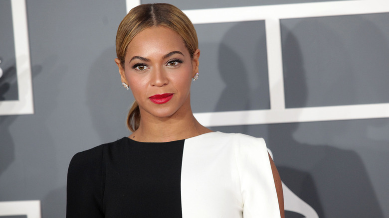 Beyonce posing