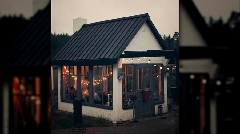 miniature cottage