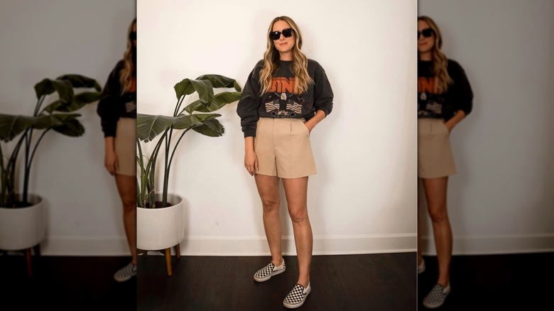Khaki tailored shorts