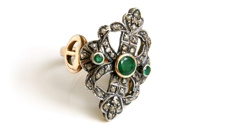 Antique ring