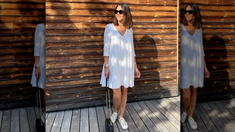 woman in white dress