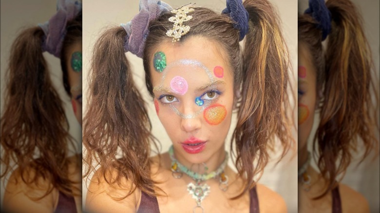 Saba Gray wearing glitter 