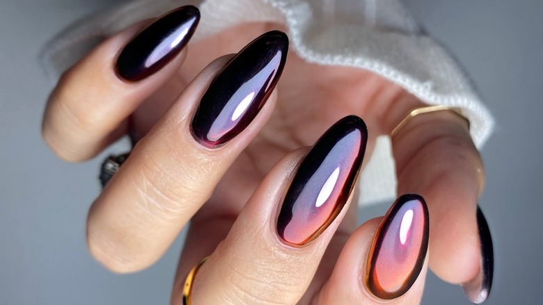 Chrome gradient nails