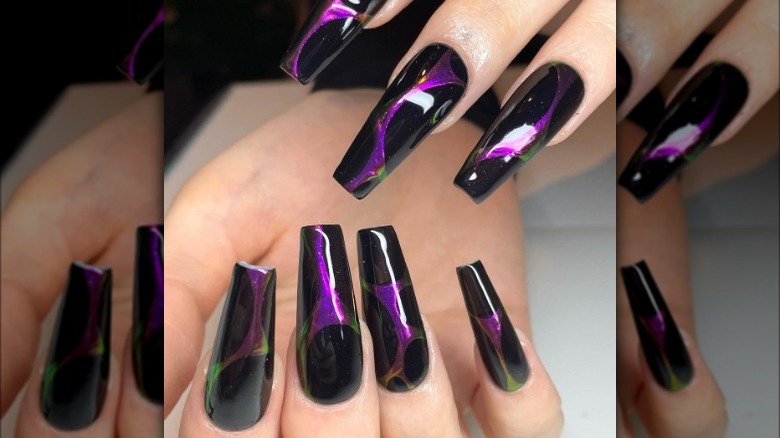 Dark chrome nails