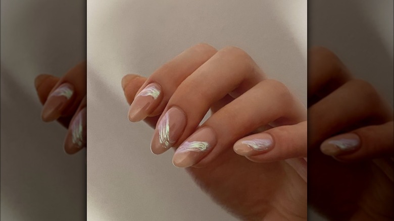 3D chrome nails