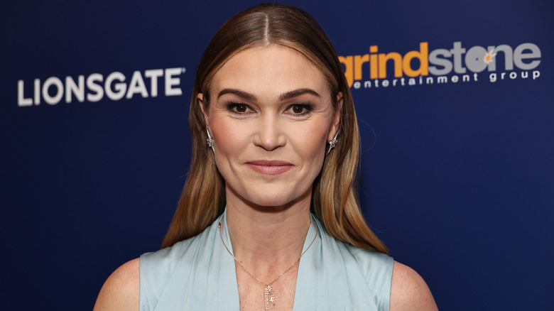Julia Stiles Stiles smiling
