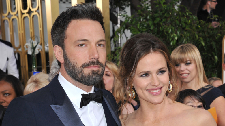 Ben Affleck and Jennifer Garner posing