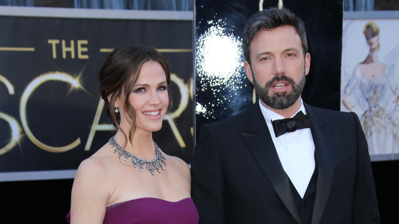 Ben Affleck and Jennifer Garner posing