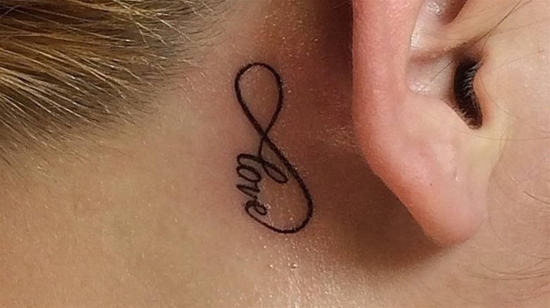 40 Dainty Behind The Ear Tattoos For The Subtlest Hint Of Ink 40 Dainty Behind The Ear Tattoos For The Subtlest Hint Of Ink