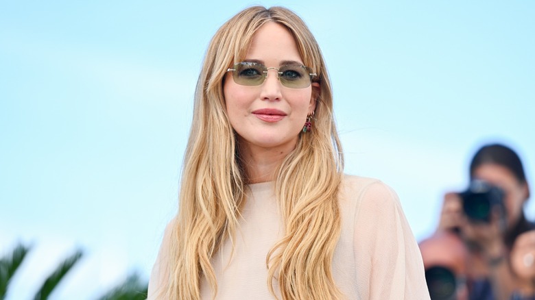 Jennifer Lawrence wearing sunglasses