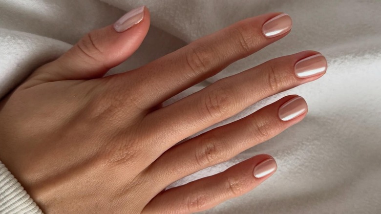 Short nude chrome nails