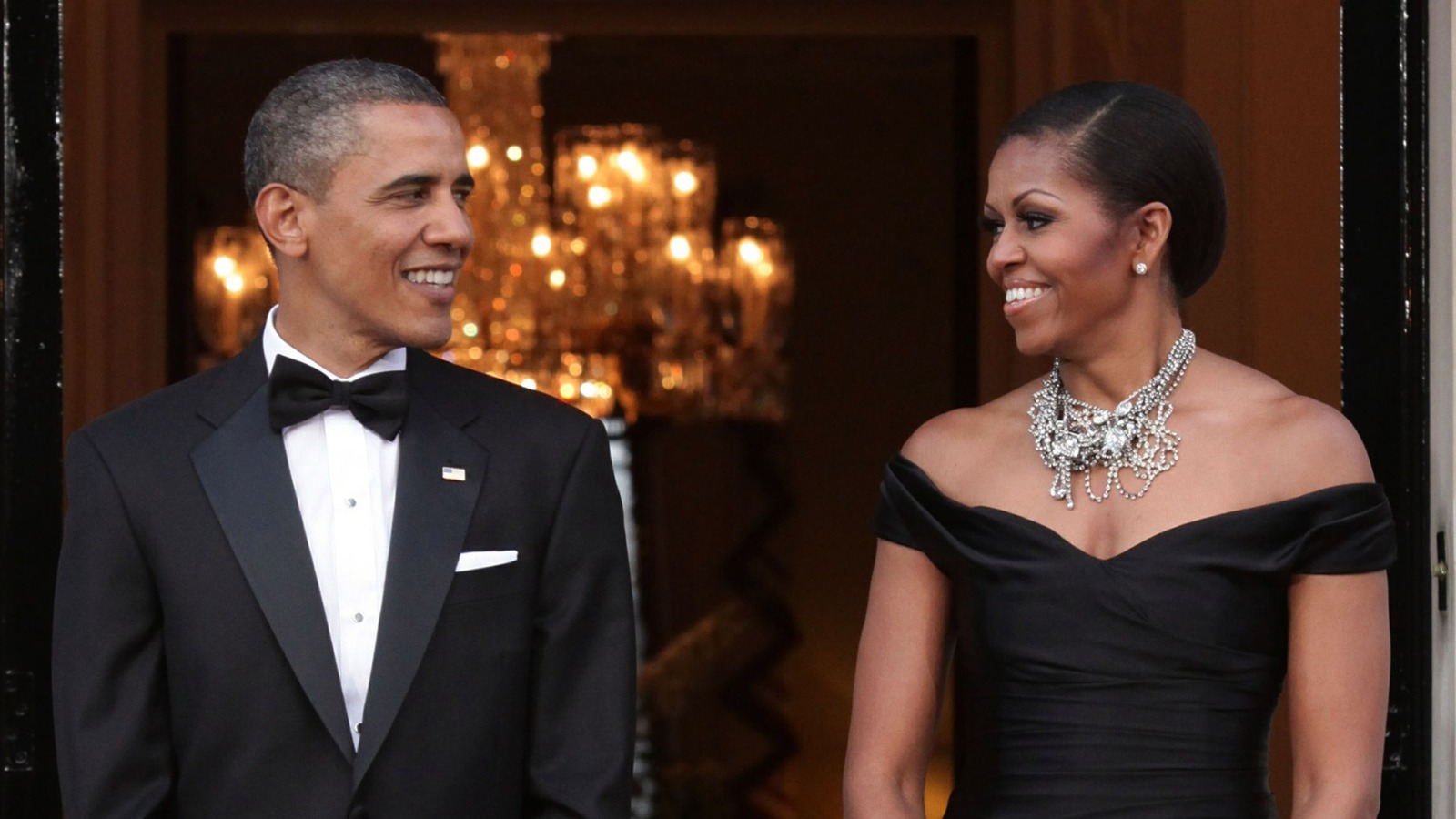 Withred Obama 6 Red Flags We Can't Help But Notice In Barack & Michelle Obama's ...
