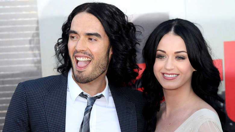Katy Perry and Russell Brand smiled on the red carpet in 2011
