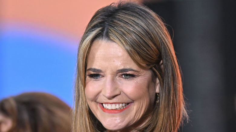 savannah guthrie wearing coral lipstick