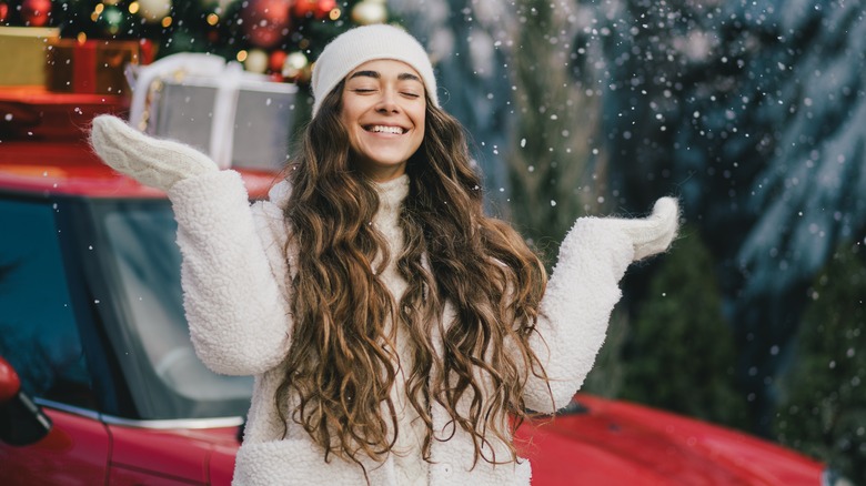 Woman wearing a winter hat