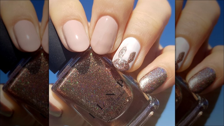 Glitter bunny manicure
