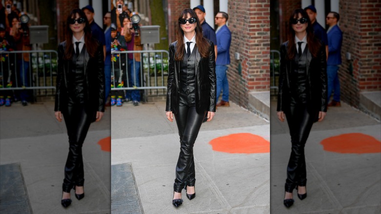 anne hathaway in nyc in april in 2024