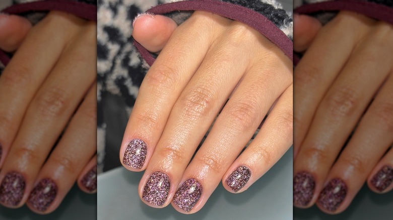 wine and sparkle nails