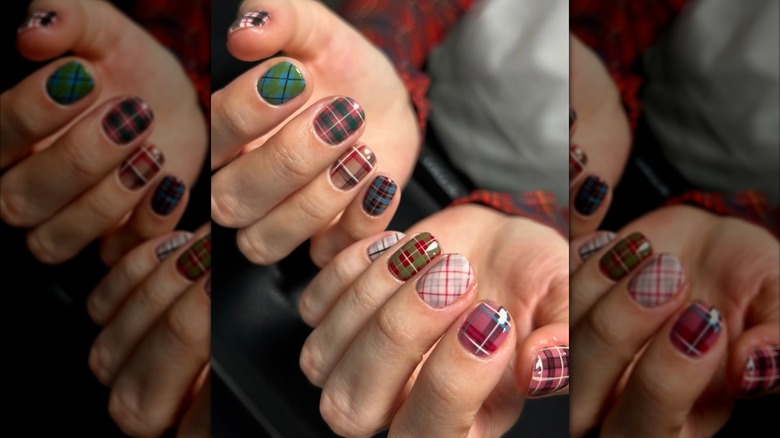 plaid nails