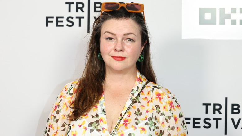 Amber Tamblyn smiles on the red carpet in 2026