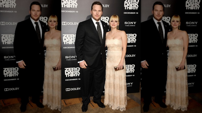 Anna Faris and Chris Pratt at an event in 2012 with her in a cream gown
