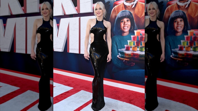 Anna Faris in a black sequin gown in 2026