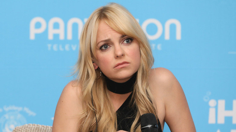 Anna Faris at Overboard press conference, 2018