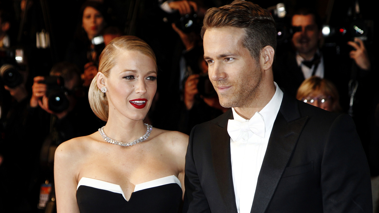 Are Blake Lively And Ryan Reynolds Compatible, According To Astrology?