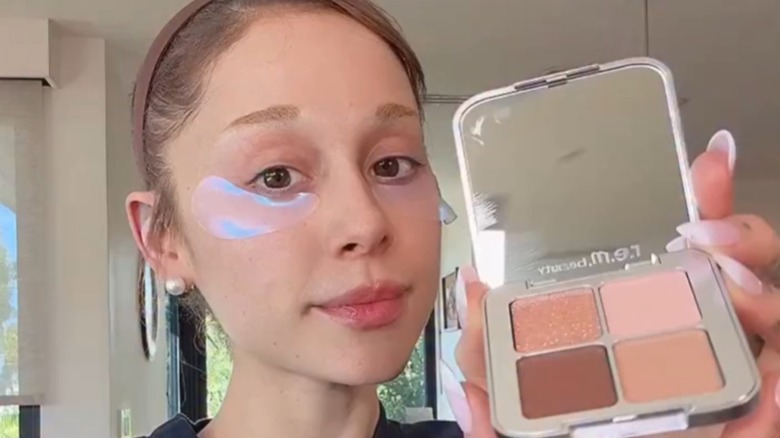 Ariana Grande with no makeup on and patches under her eyes