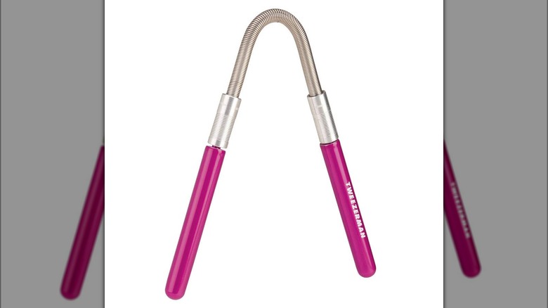 A coil hair remover