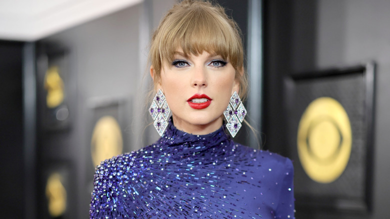 Taylor Swift red carpet