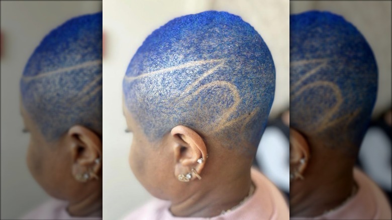 Short cobalt blue hair, razor design