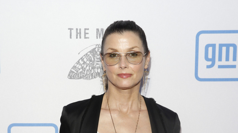 Bridget Moynahan posing