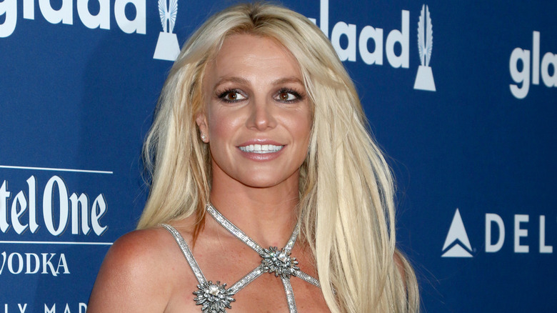 Britney Spears wearing a platinum hair color at a 2018 event
