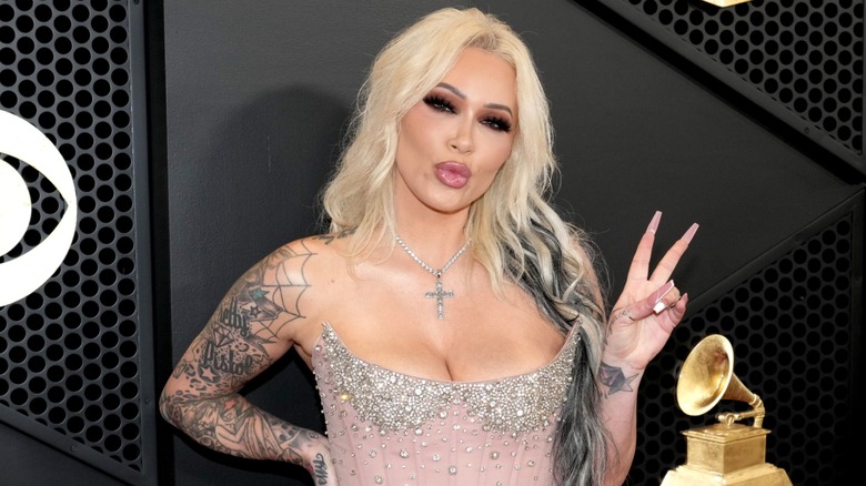 Bunnie XO posing on the red carpet