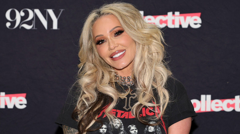 Bunnie Xo smiling on the red carpet