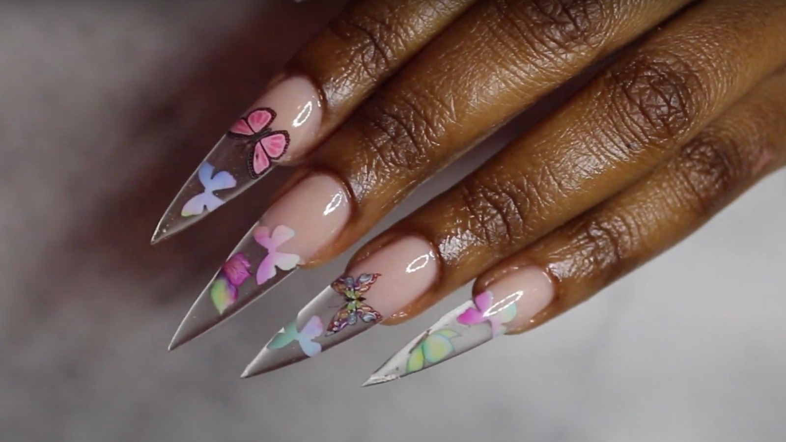 Flamingo Feather Nails 2025: Soft & Stunning