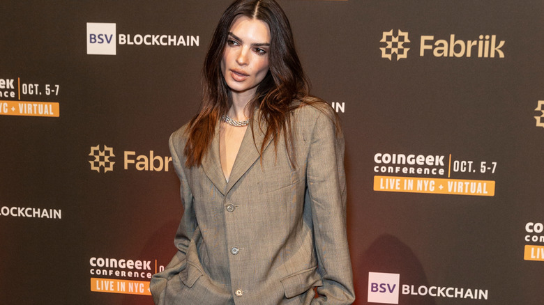 Emily Ratajkowski posing