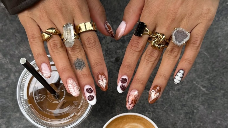 Espresso nails with 3D coffee beans