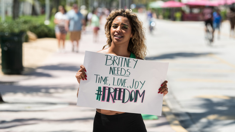Britney Spears supporter with sign